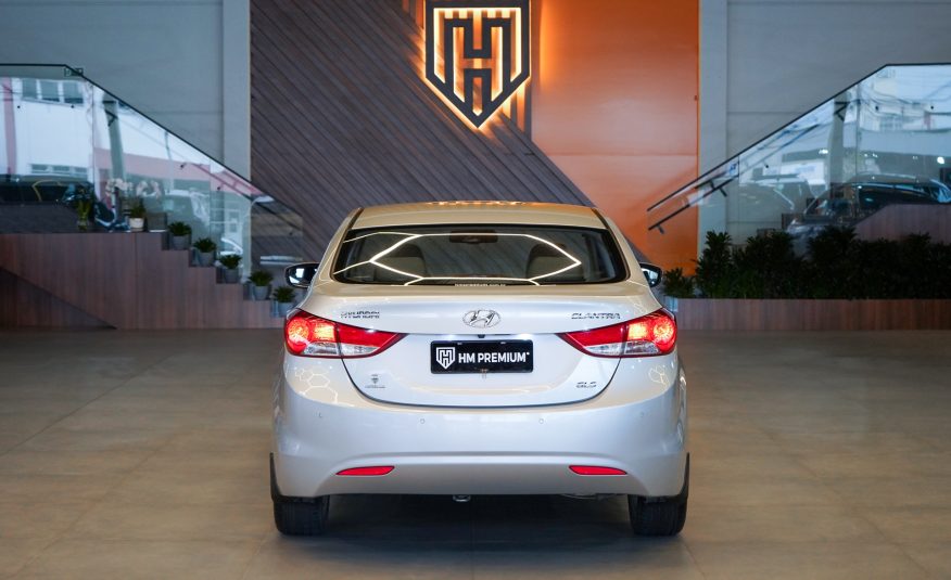 HYUNDAI ELANTRA GLS 1.8 GASOLINA AUTOMÁTICO 2012